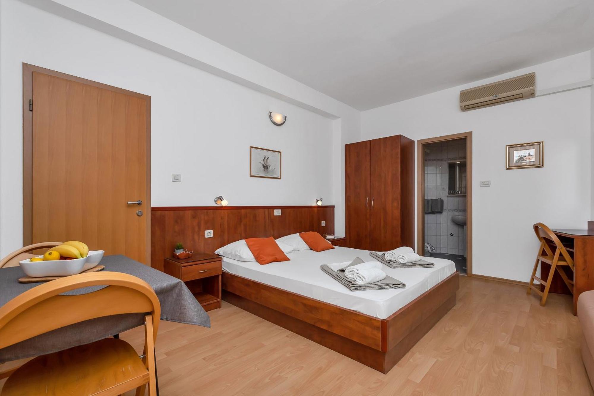 Apartments And Rooms By The Sea Baska Voda, Makarska - 2578 Baška Voda Quarto foto